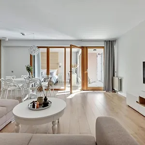  Appartamento Aura - Riverside & Parking By Downtown